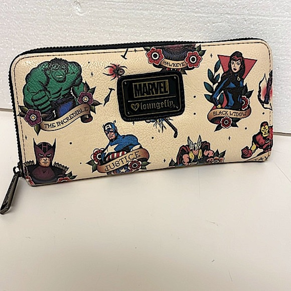 Loungefly Marvel Heroes Clutch Wallet